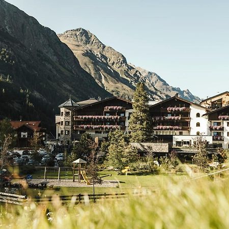 Verwoehnhotel Wildspitze ザンクト・レオンハルト・イム・ピッツタール エクステリア 写真