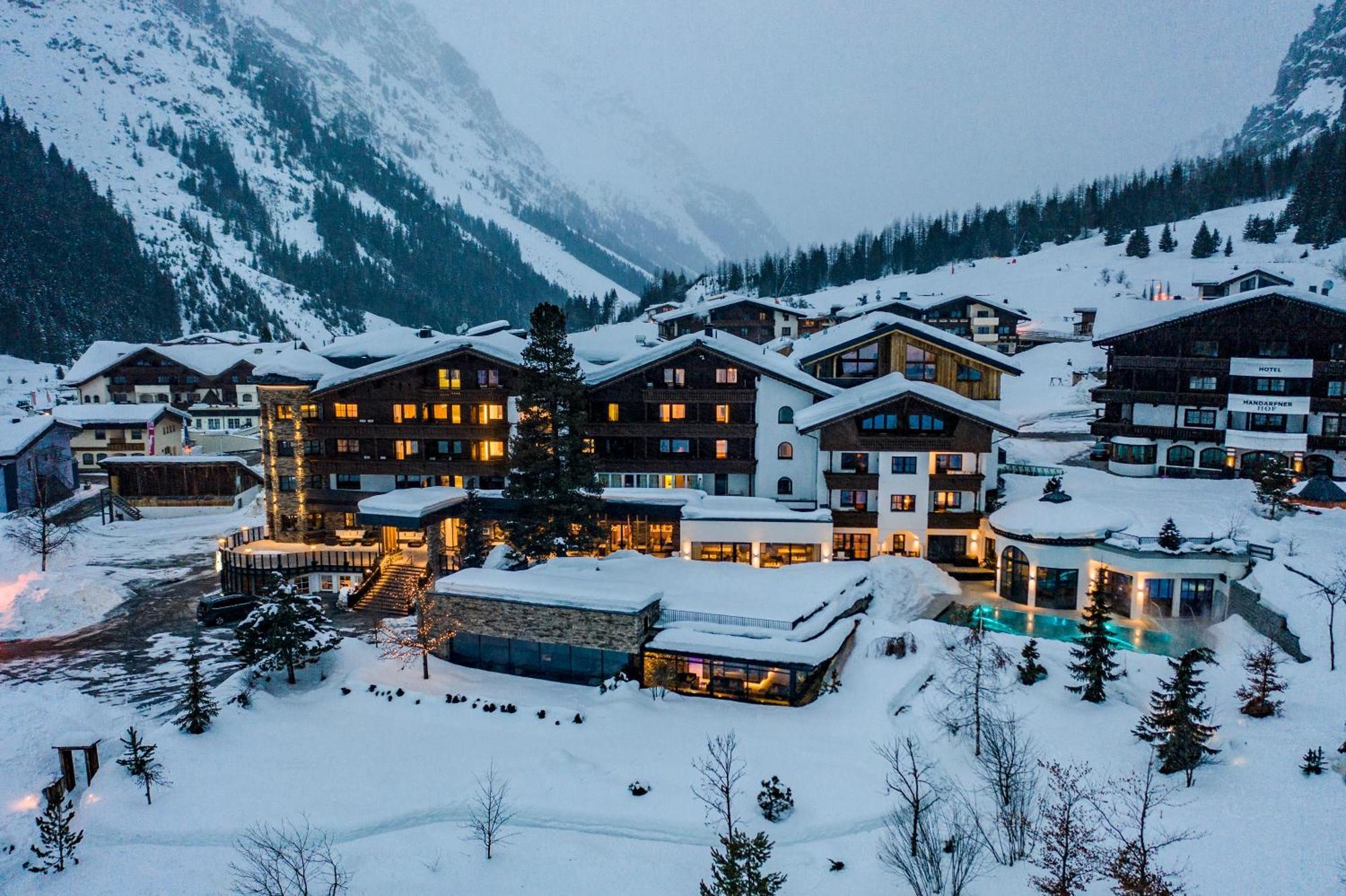 Verwoehnhotel Wildspitze ザンクト・レオンハルト・イム・ピッツタール エクステリア 写真