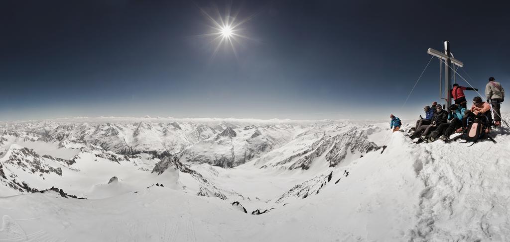 Verwoehnhotel Wildspitze ザンクト・レオンハルト・イム・ピッツタール エクステリア 写真