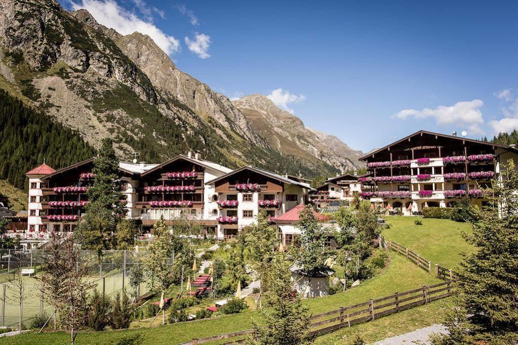 Verwoehnhotel Wildspitze ザンクト・レオンハルト・イム・ピッツタール エクステリア 写真