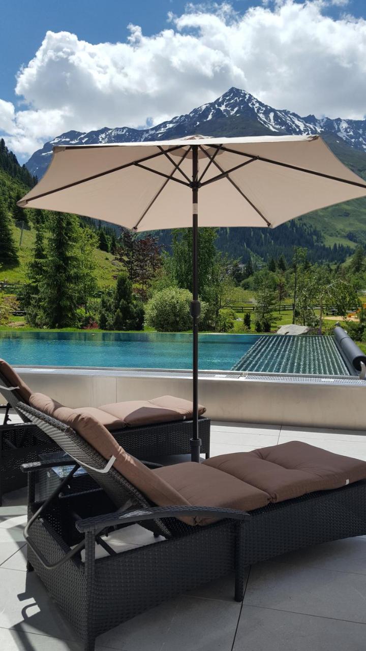 Verwoehnhotel Wildspitze ザンクト・レオンハルト・イム・ピッツタール エクステリア 写真