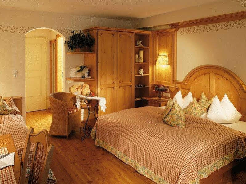 Verwoehnhotel Wildspitze ザンクト・レオンハルト・イム・ピッツタール エクステリア 写真